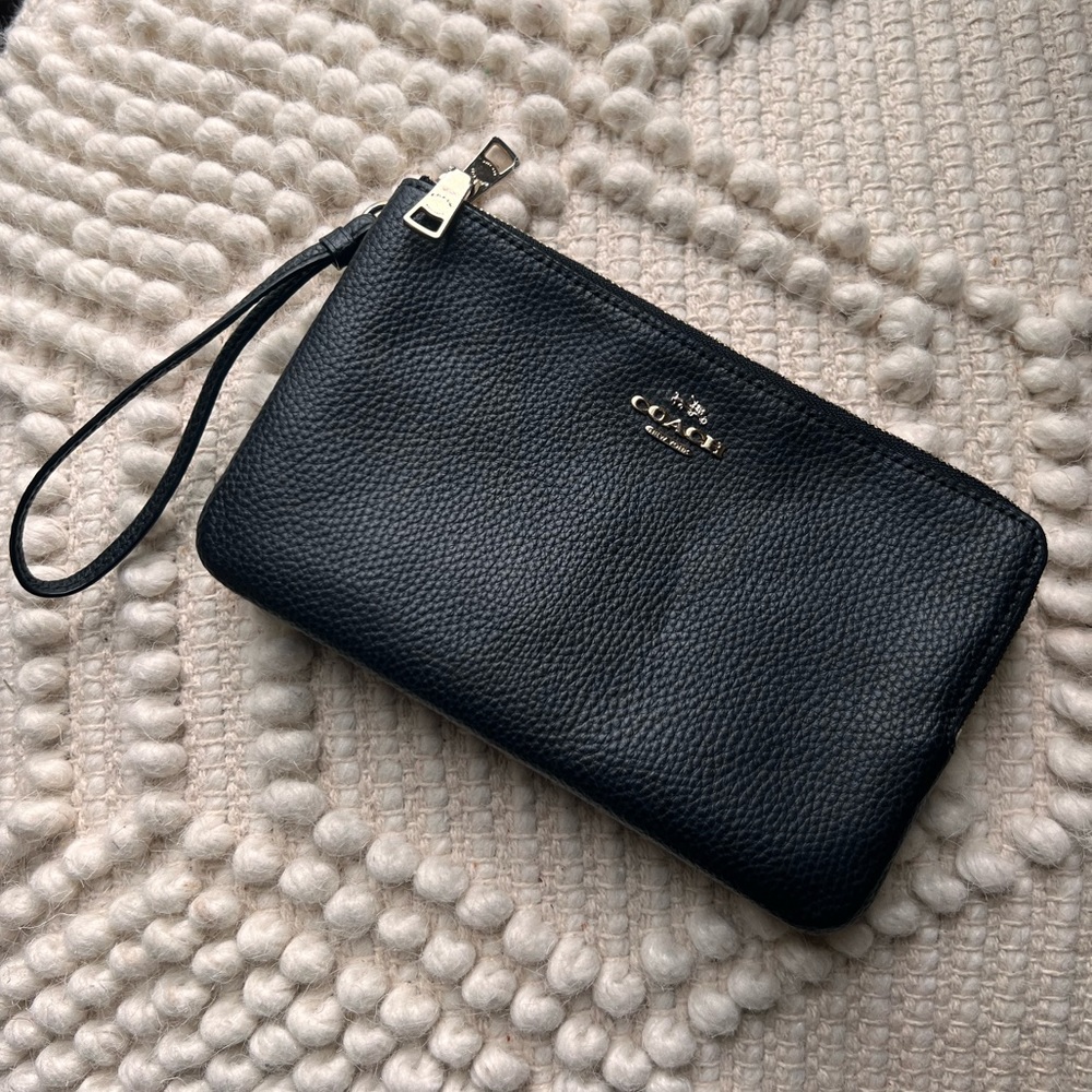 Authentic Coach Wristlet Wallet clutch